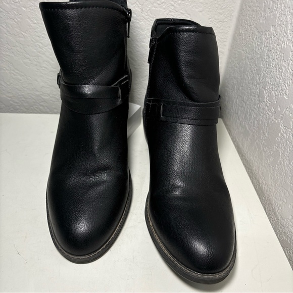 Baretraps Boots Womens 9.5 M Shanley Side Zip Ankle Bootie Black  Leather - Picture 5 of 7